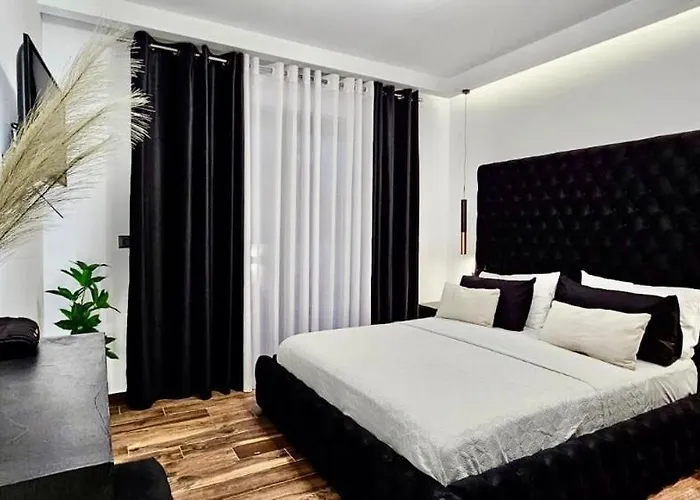 Mamica Luxury Laganas