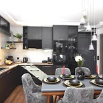 Mamica Luxury