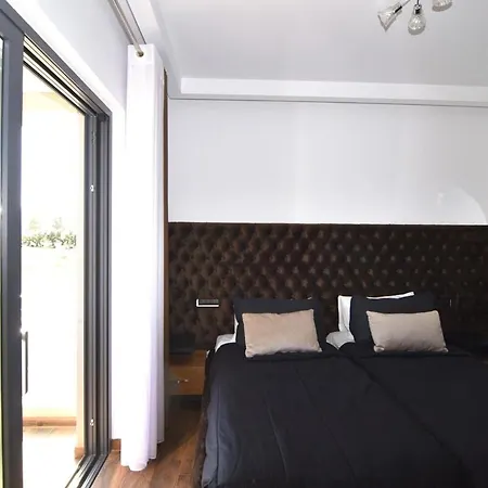 Mamica Luxury Villa *