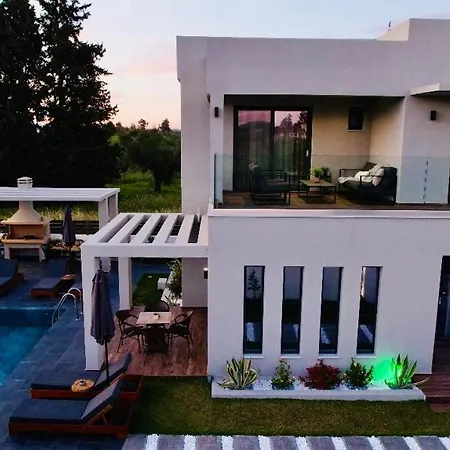 Mamica Luxury Laganas