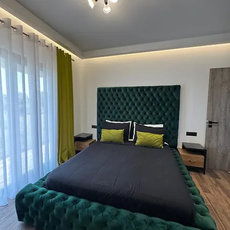 Mamica Luxury Laganas