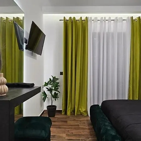 Mamica Luxury Villa *