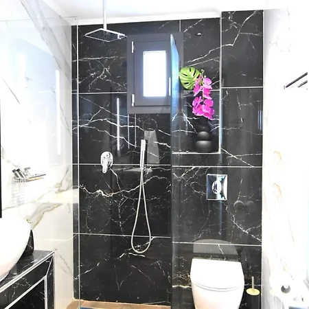 Mamica Luxury Villa Laganas